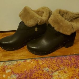 Ugg Sherpa Lined Black Leather Buckle Boot